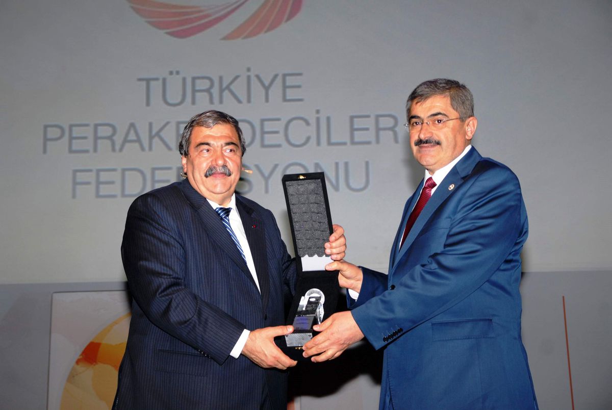 Aile Şirketlerinde Kurumsal Yönetim ve Liderlik