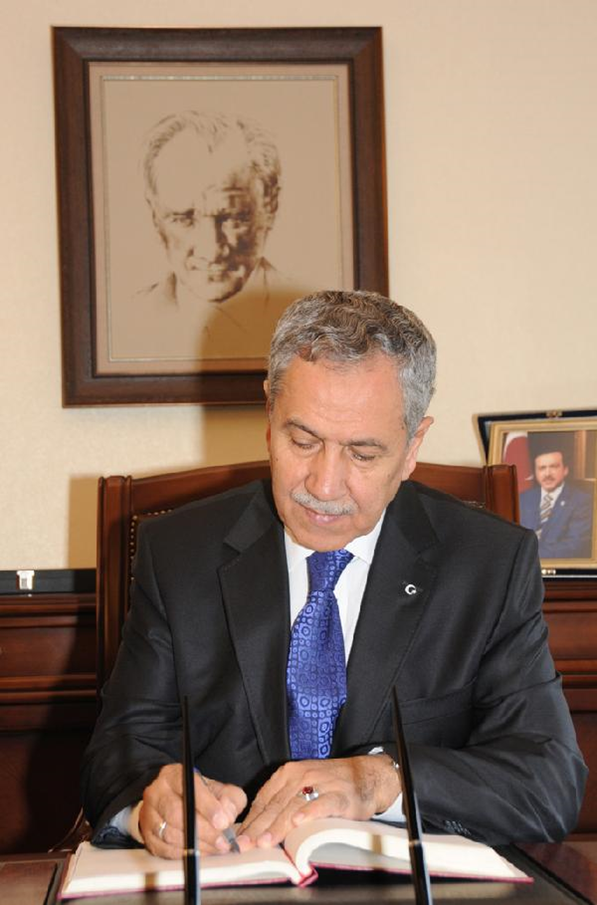Arınç: Ayrımcılıkları Kaldırdık (2)
