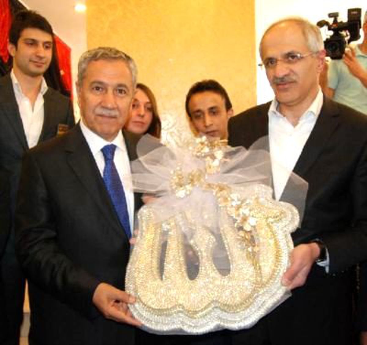 Arınç: Ayrımcılıkları Kaldırdık (3)