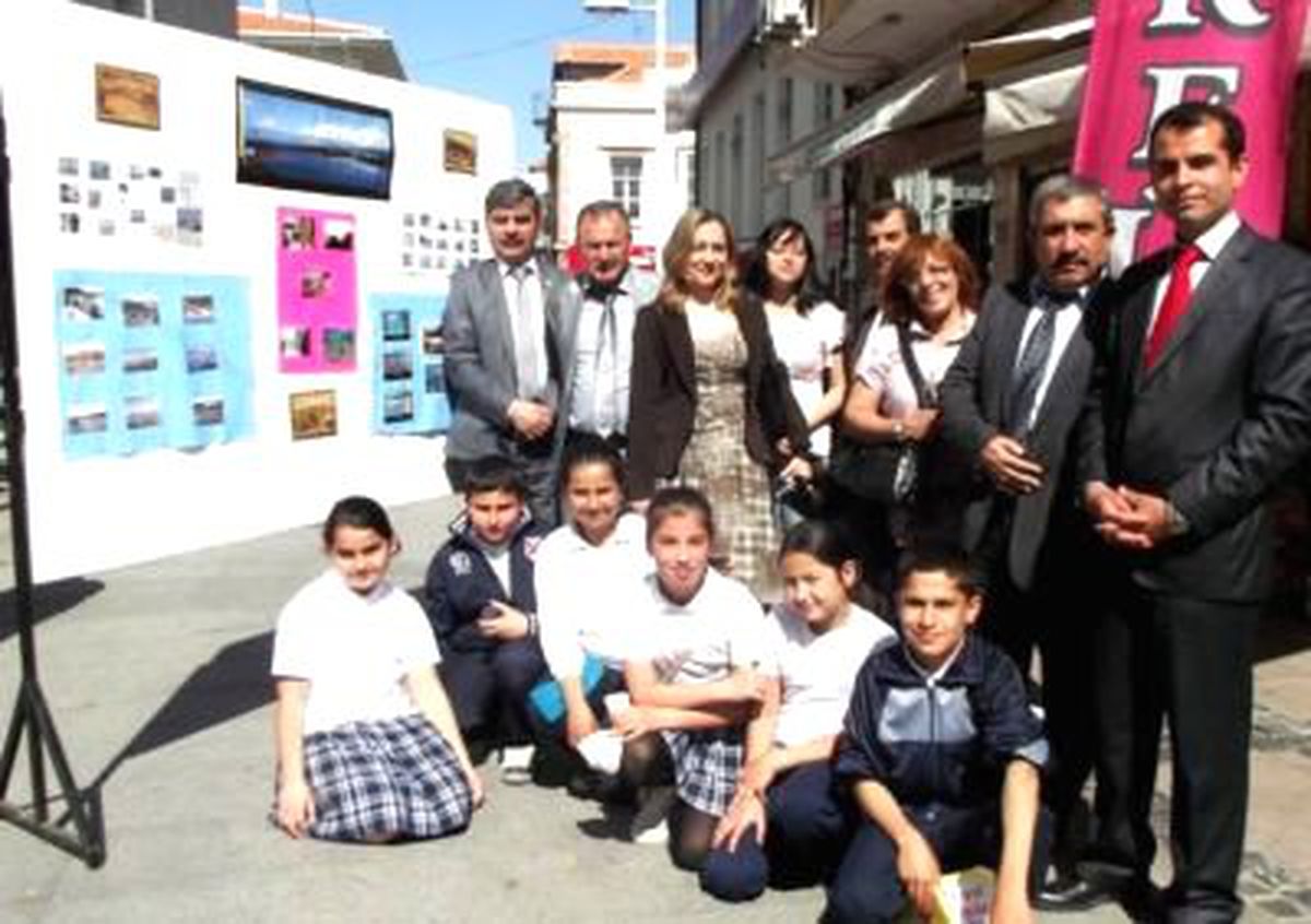 Ayvalık\'ın Dünü ve Bugününü Fotoğraflarla Sergilediler