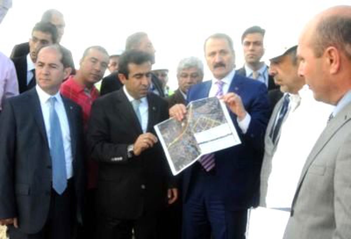 Bakan Çağlayan 2013 Akdeniz Oyunları İnşaatlarını Gezdi