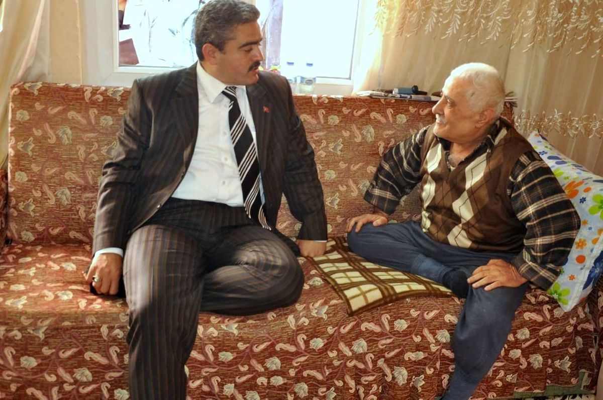 Başkan Alıcık 67\'nci Akülü Tekerlekli Aracı Verdi
