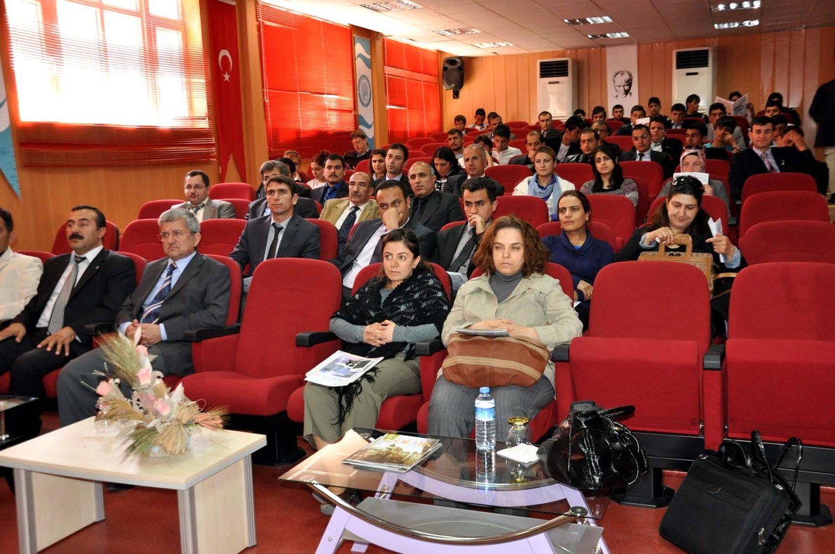 Beü\'den \'Kalite ve Tüketici Bilinci\' Konulu Seminer