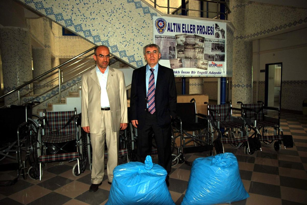 Bursa\'da 50 Bin Mavi Kapak Toplandı