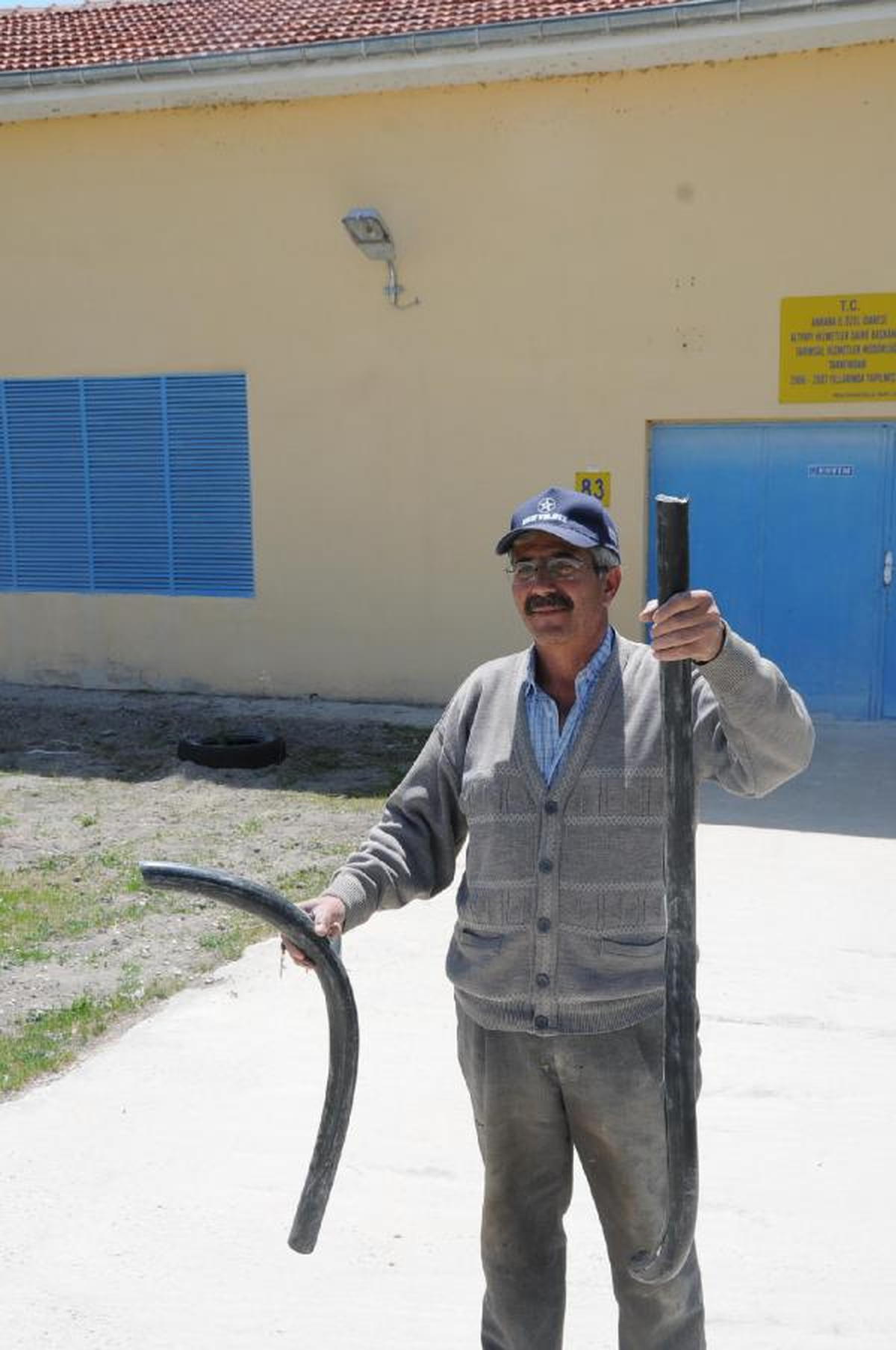 Çiftçilerden Kablo Hırsızlarına Tepki