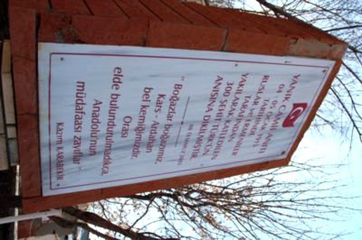 Ensar Öğüt Yanık Camiinde Ermeniler Tarafından 300 Müslüman Türkün Katledilmesi Unutulmamalı