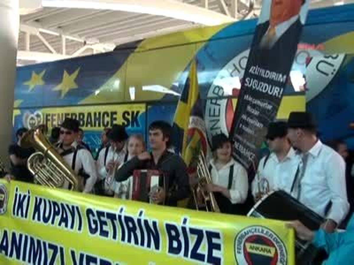 Fenerbahçe\'ye Bandolu Karşılama