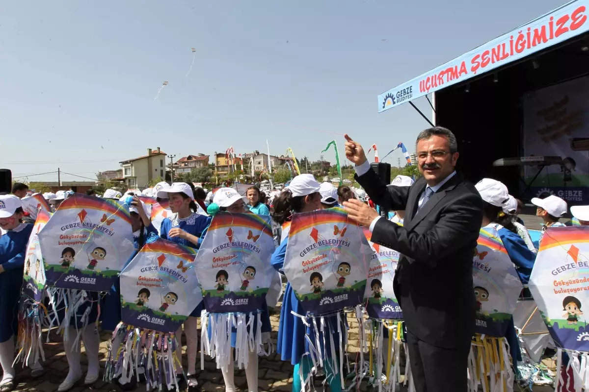 Gebze\'deki Uçurtma Şenliği Renkli Görüntülere Sahne Oldu