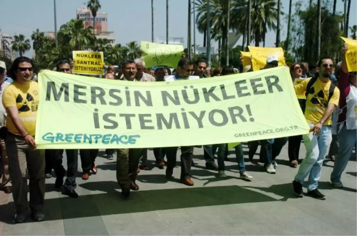 Mersin\'de Çernobil Protestosu