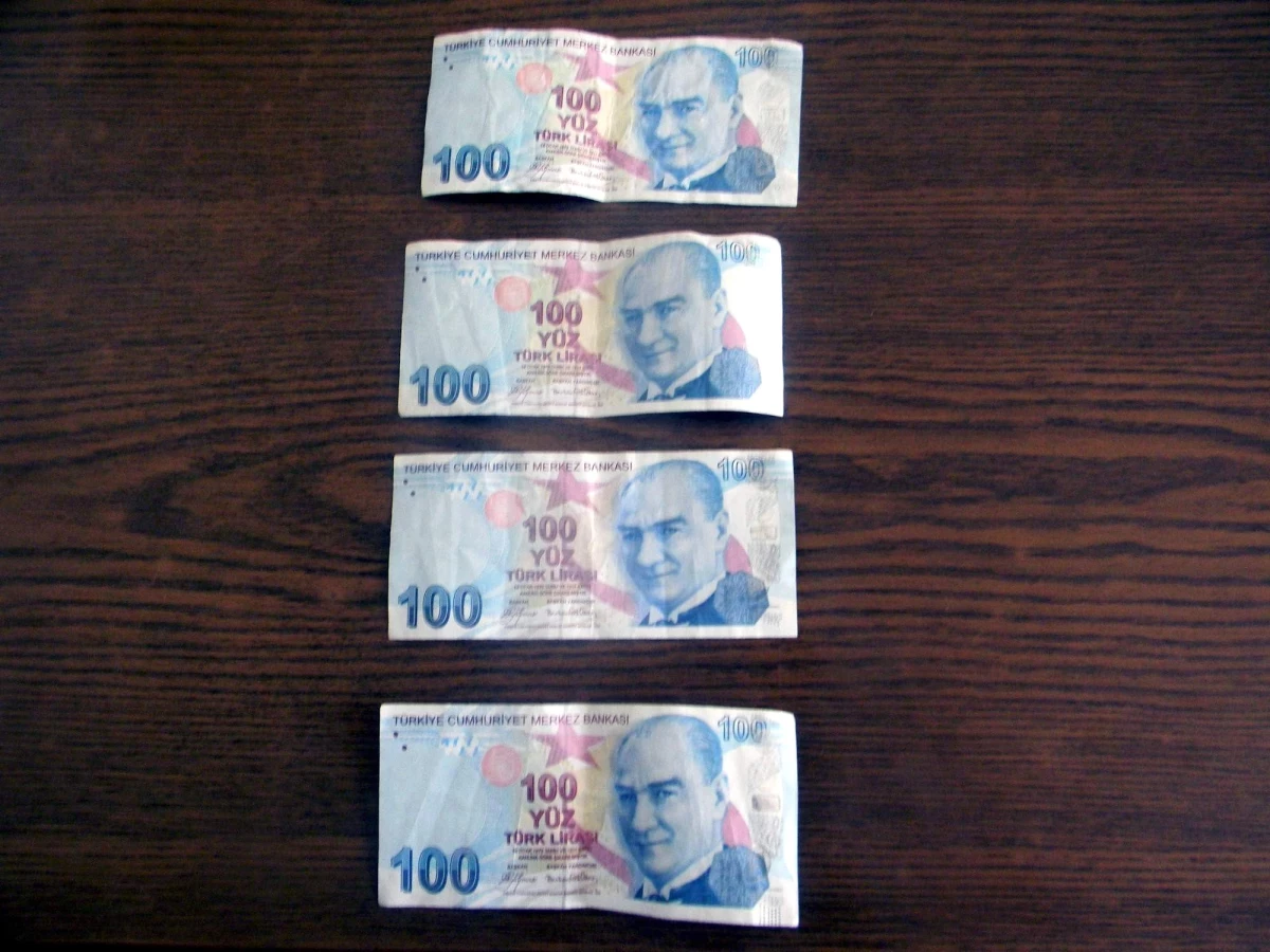 Piyasaya Sahte 100 TL\'lik Banknot Süren Şahıs Yakalandı