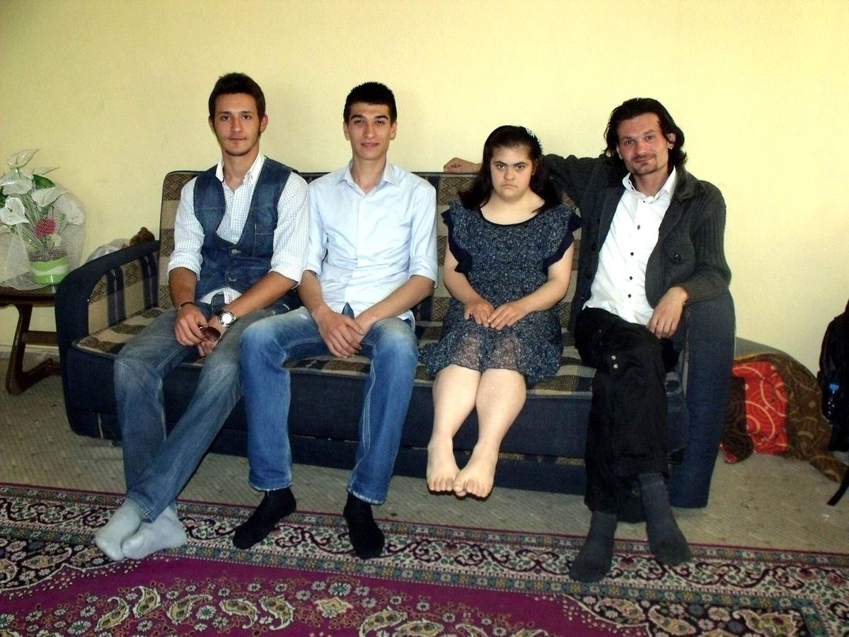 Salihlili Müzisyen, Engelli Kızla Klip Çekecek