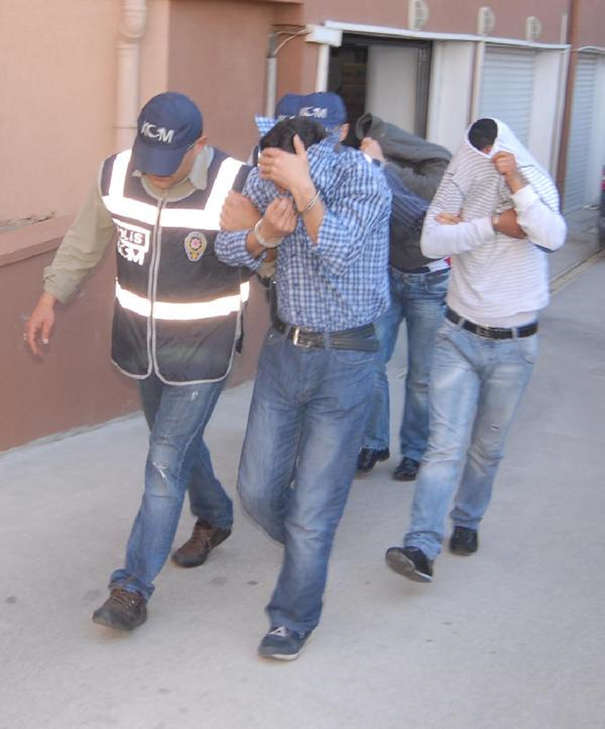 Aynı Evde Yakalanan Zehir Tacirleri, Birbirlerini Tanımıyormuş