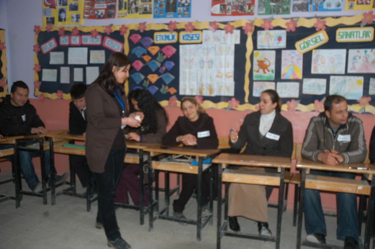 Başkale\'de Öğretmenlere Eğitim Semineri