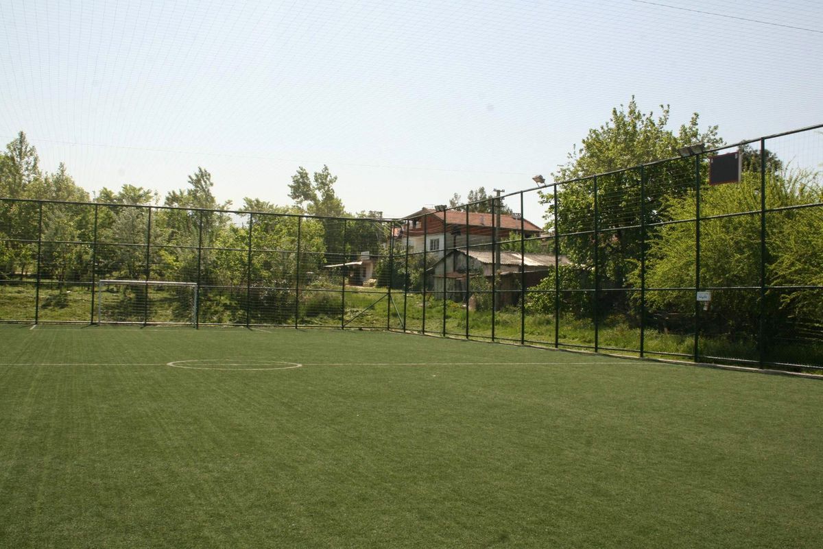 Bursa\'da Gazeteciler Bu Kez Halı Sahada Yarışacak