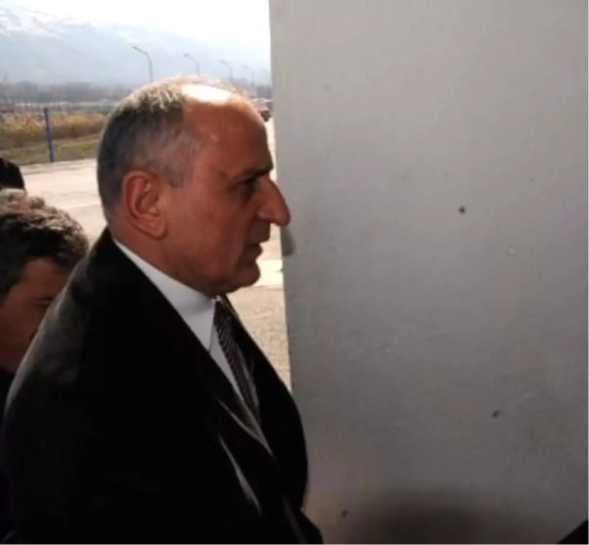 Dursun Çiçek Ayim\'de Emeklilik Kararının İptalini İstedi