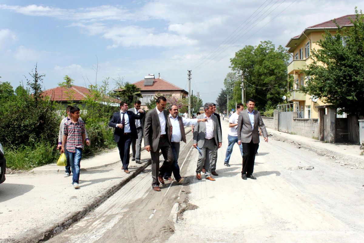Düzce\'nin Hamidiye Mahallesi\'nde Asfaltlama Başladı