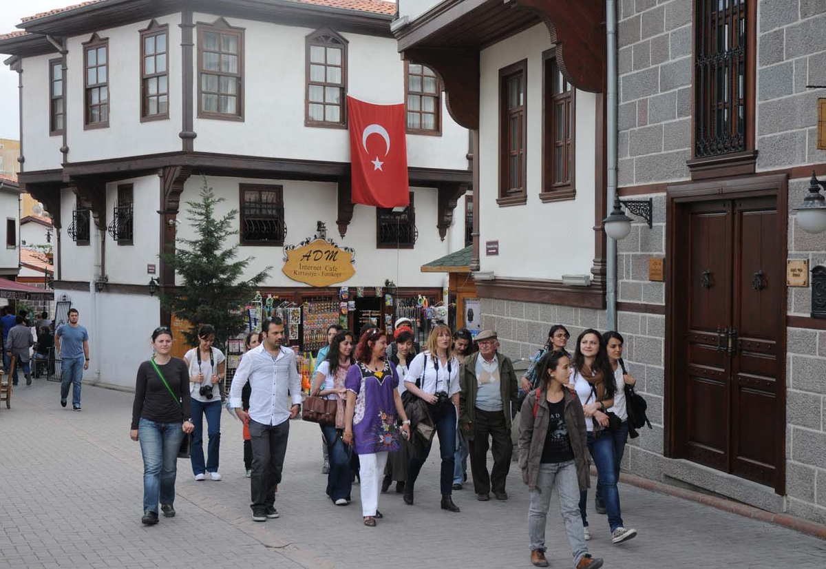 Hamamönü, Ankara\'daki Üniversitelerin Ders Mekanı Haline Geldi