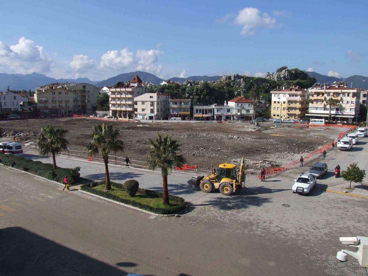 Marmaris\'te \'Kent Meydanı\' İnşaatına Durdurma Kararı