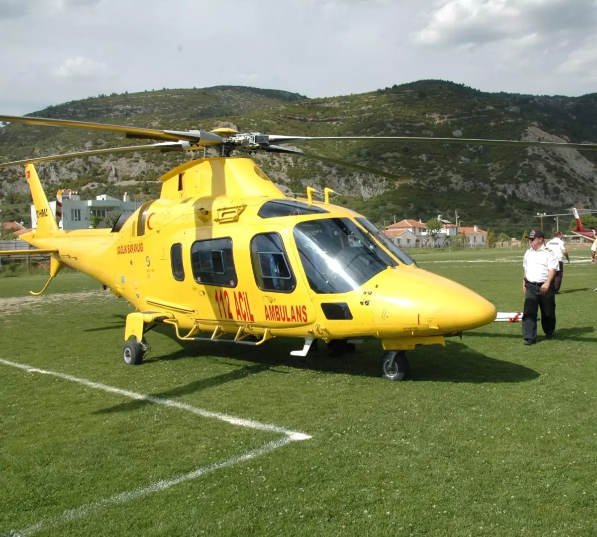 Siyanür Panzehiri Ambulans Helikopter ile Getirildi