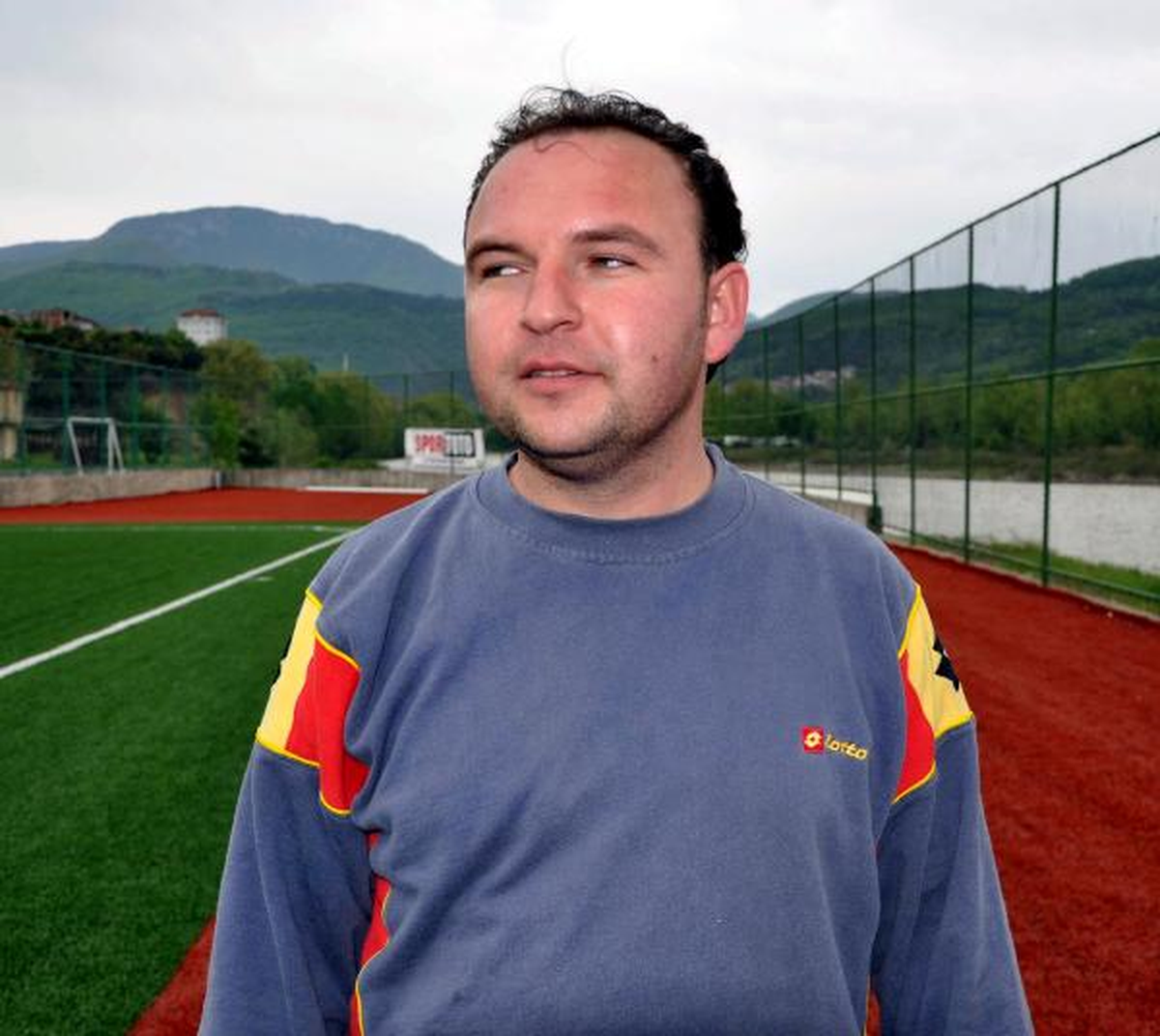 Fenerbahçe Bayrağını Yakan Taraftarlara 4 Ay 20 Gün Hapis Cezası