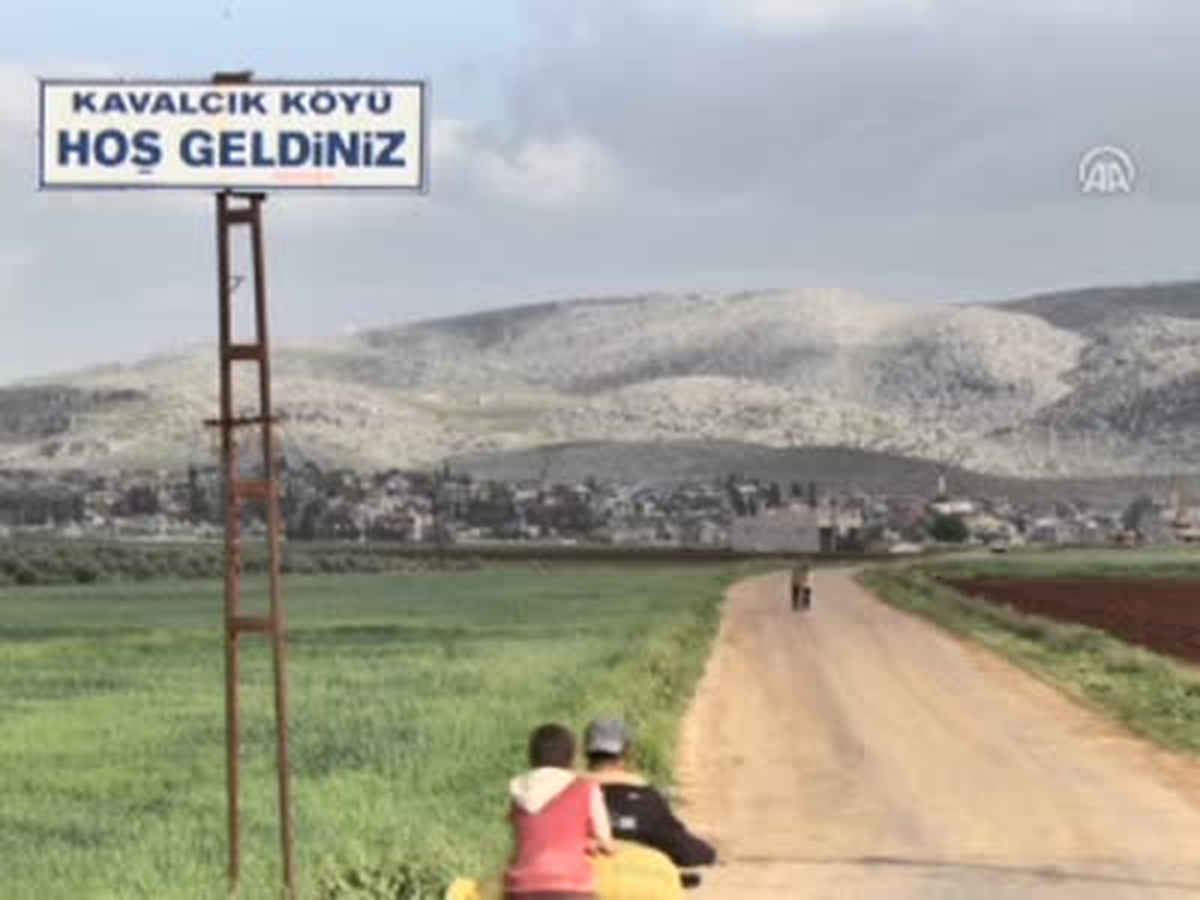 "Kibar Feyzo"nun Köyü