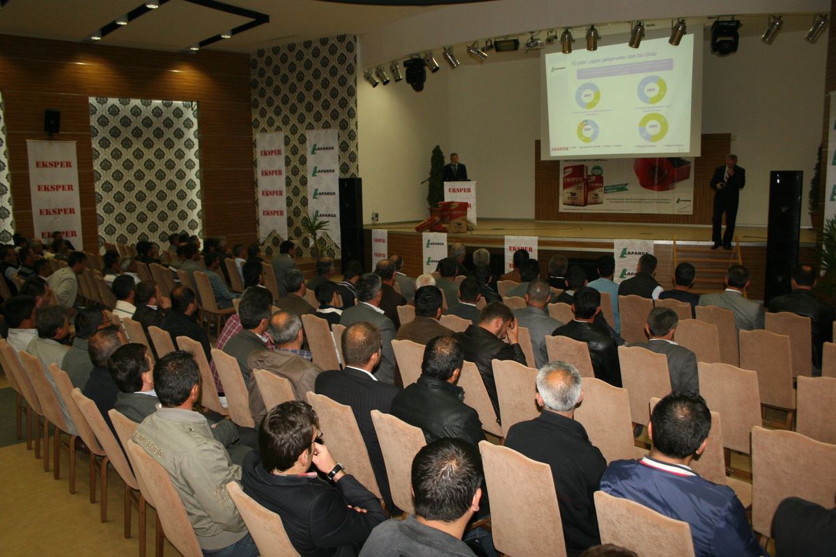 Lafarge Yeni Ürünü Eksper\'i Düzce\'de Tanıttı