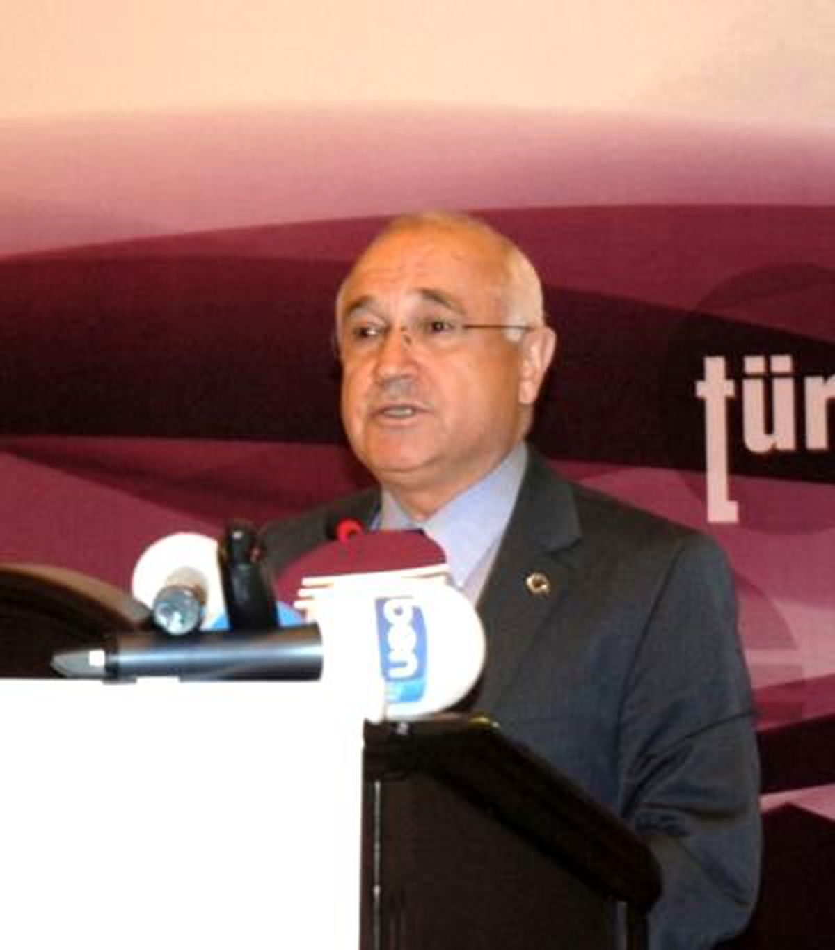 Meclis Başkanı Çiçek Anayasa Çalışmalarıyla İlgili Konuştu