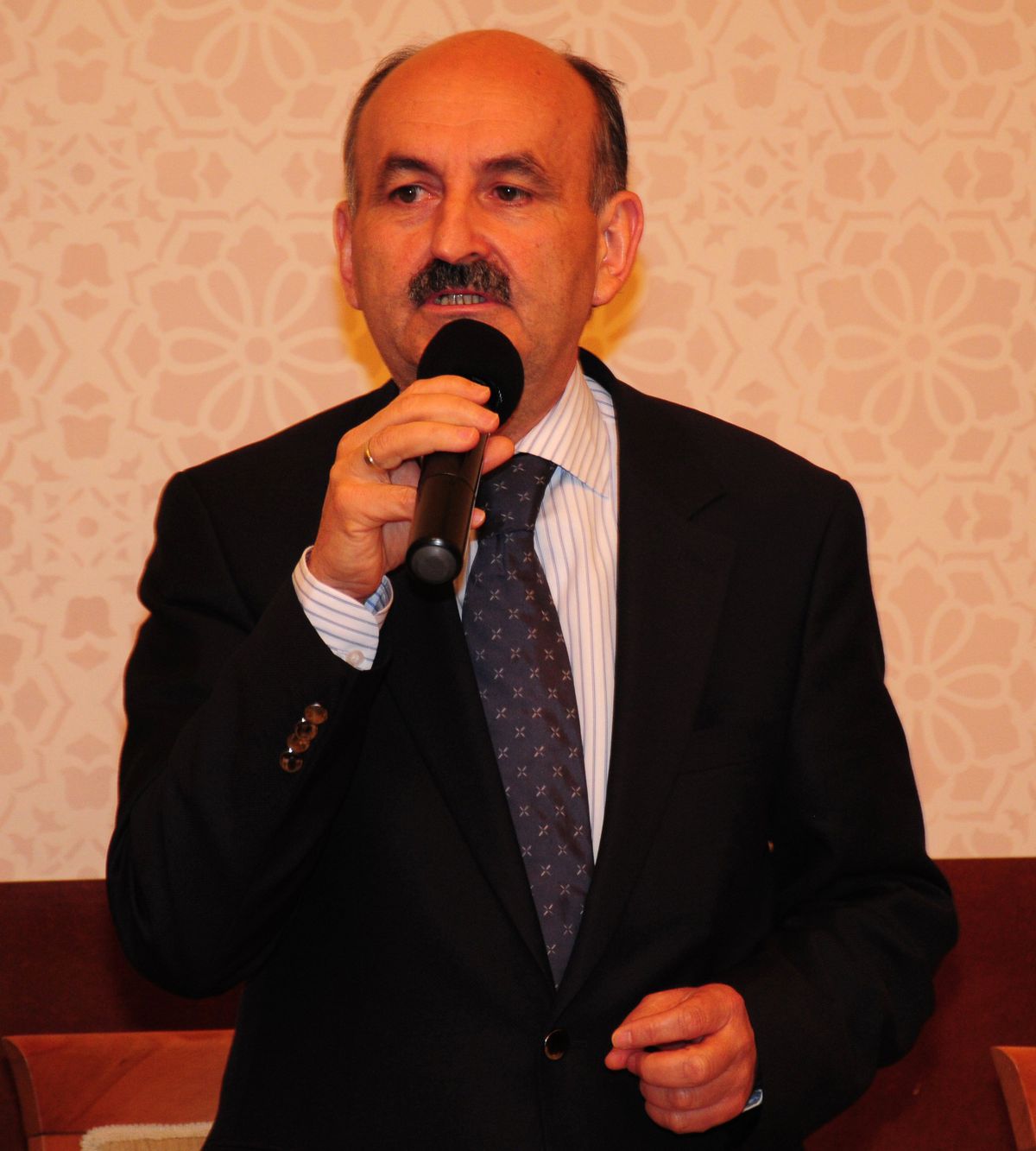 Müezzinoğlu: "Edirne İstanbul\'un Babasıdır"