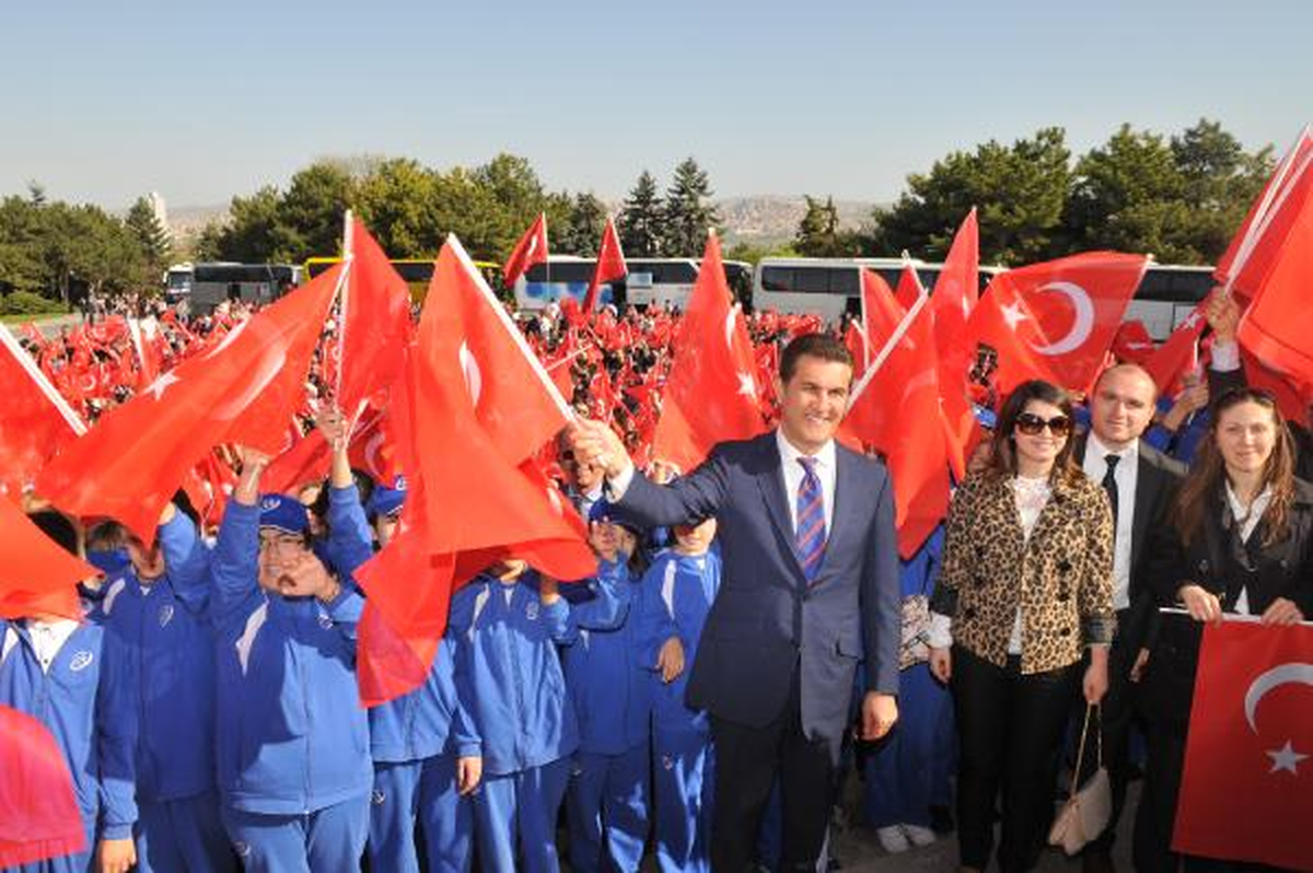 Şişlili 5 Bin Çocuk, Atatürk\'ün Huzurunda