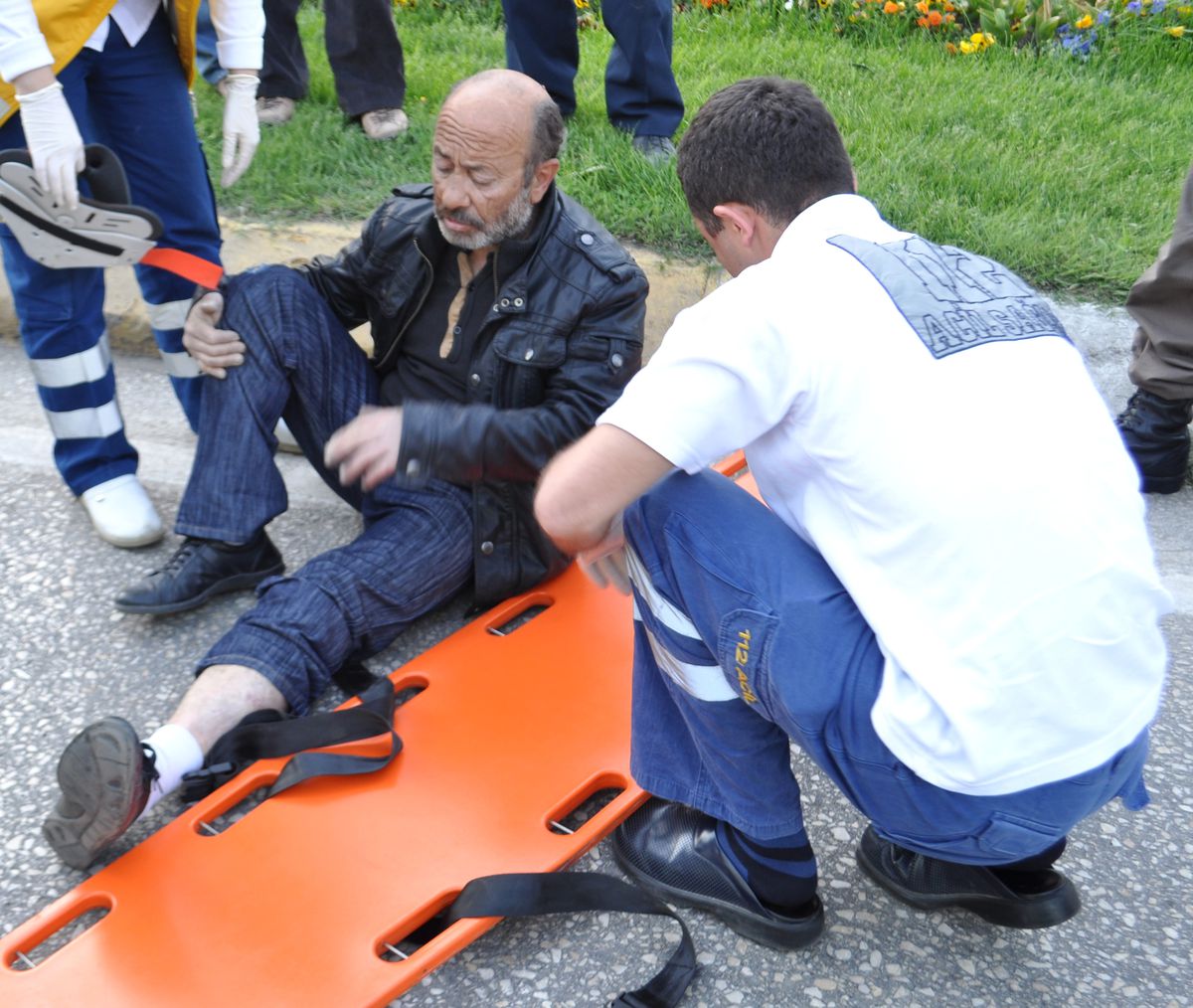 Alkollü Yayaya Otomobil Çarptı