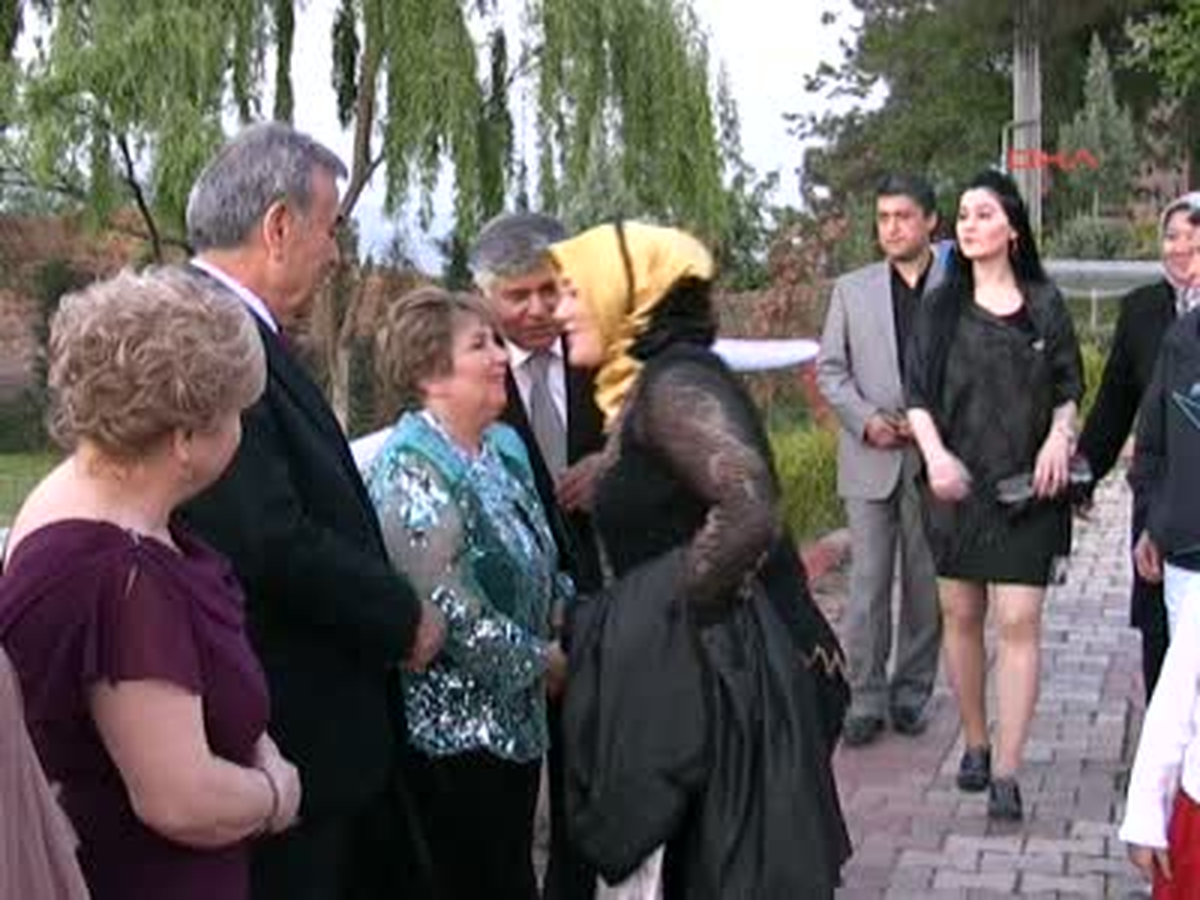 Aziz Kocaoğlu, Yeğenini Evlerdirdi
