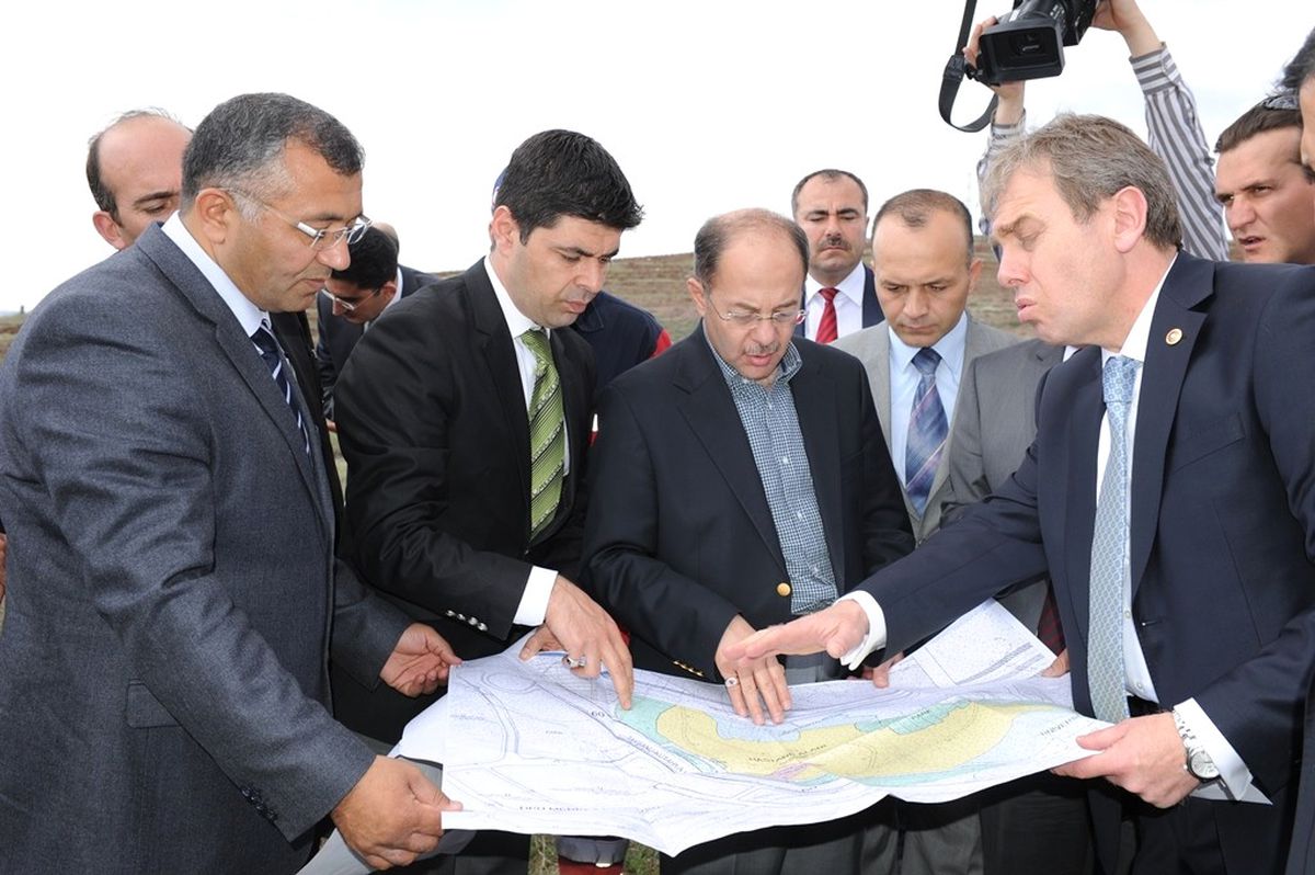 Bakan Akdağ, Yeni Hastane İçin Arsa İnceledi