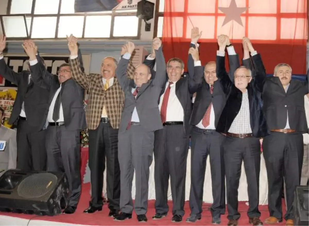 Bakan Bayraktar: Avrupa\'da Kriz, Etrafımızda Ateş Çemberi, Türkiye\'de İstikrar Var