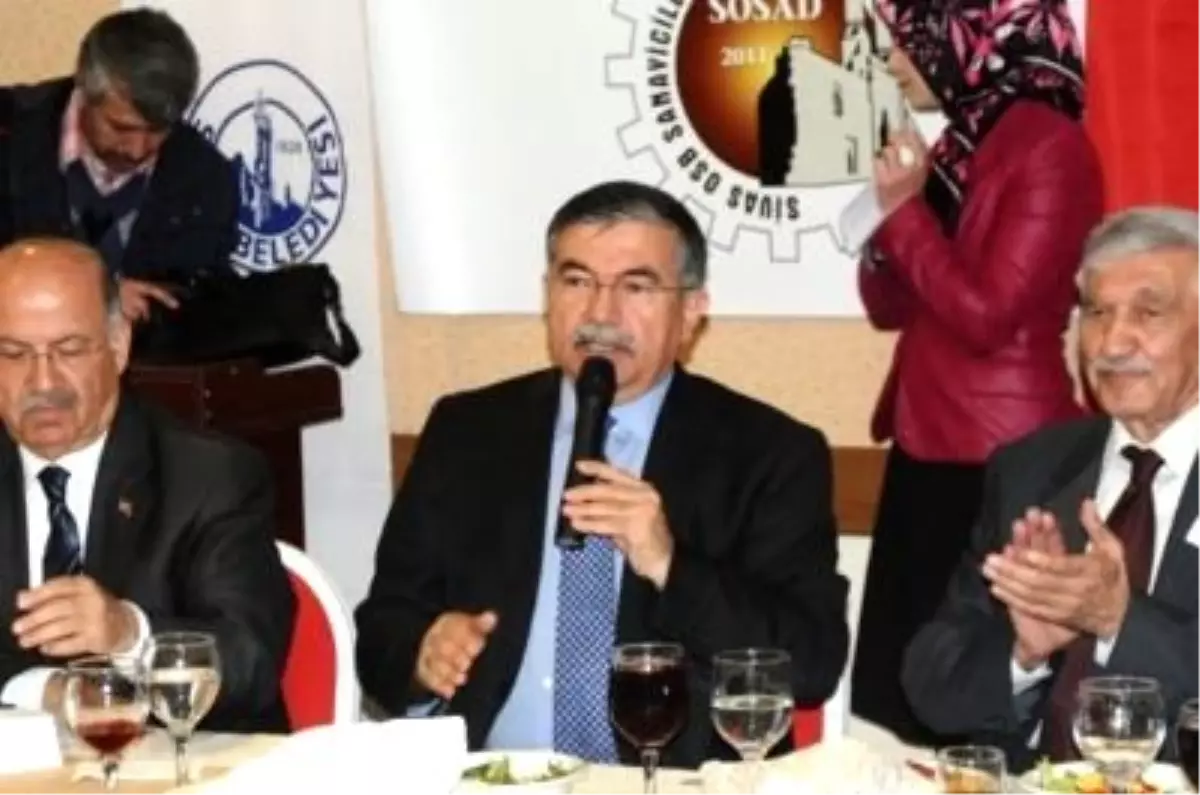 Bakan Yılmaz: "Şehit Yakınları, Şehitlerin Millete Emanetidir"