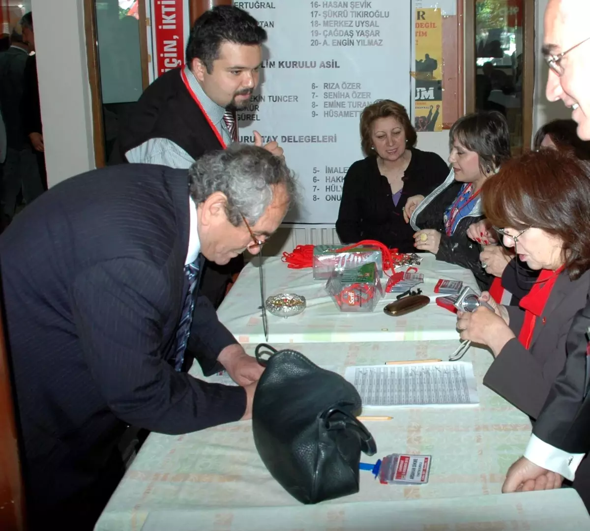 Çanakkale CHP'de Hamza Karagöz Yeniden Başkanlığa Seçildi