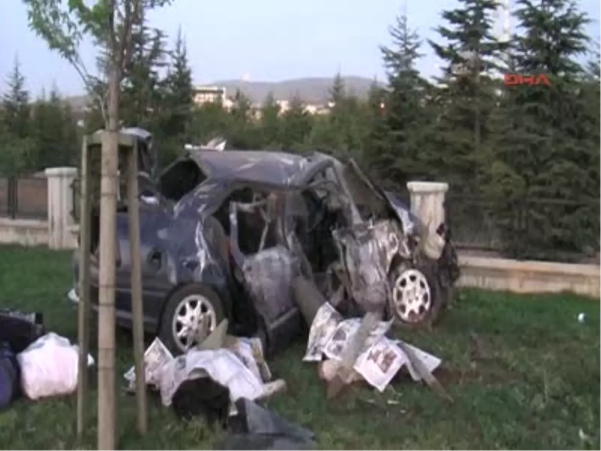 Memlekete Dönüş Yolunda Kaza: 2 Ölü