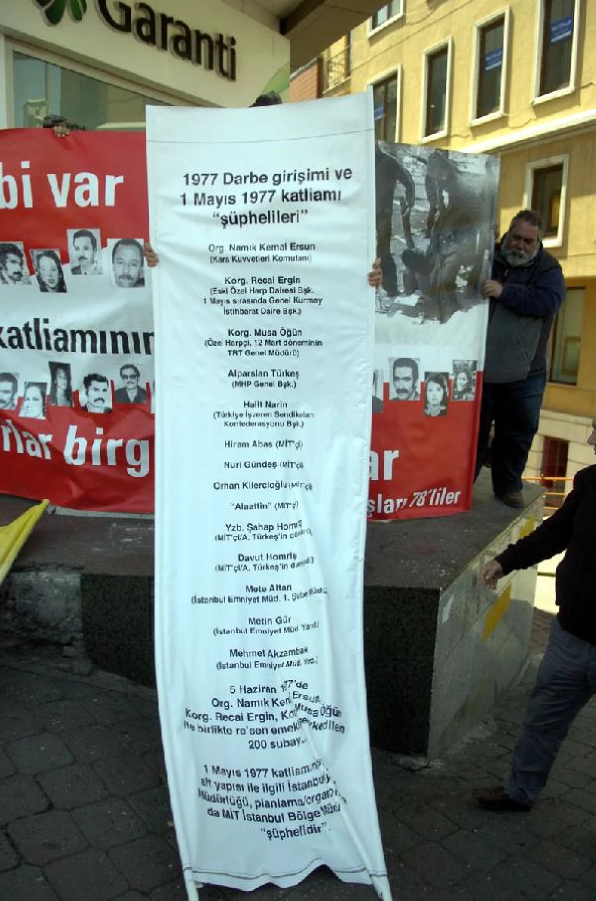 Taksim\'e 35 Emekçinin Anıtı Dikilsin
