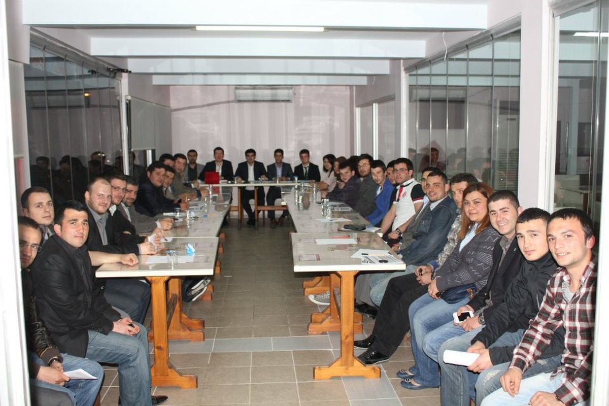 AK Parti Gençlik Kolları Başkanları Kaynarca\'da Buluştu