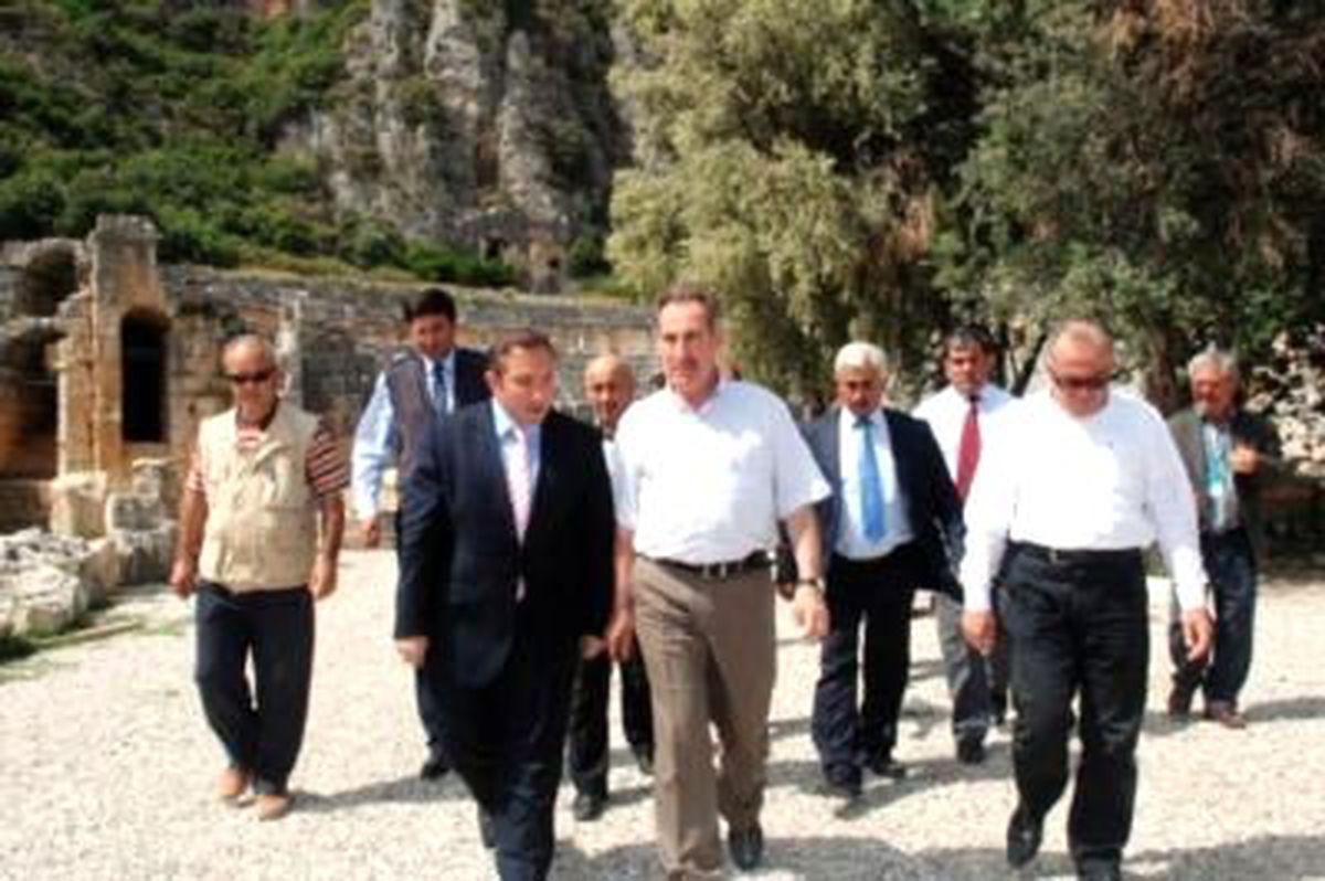 Bakan Günay Antalya\'da