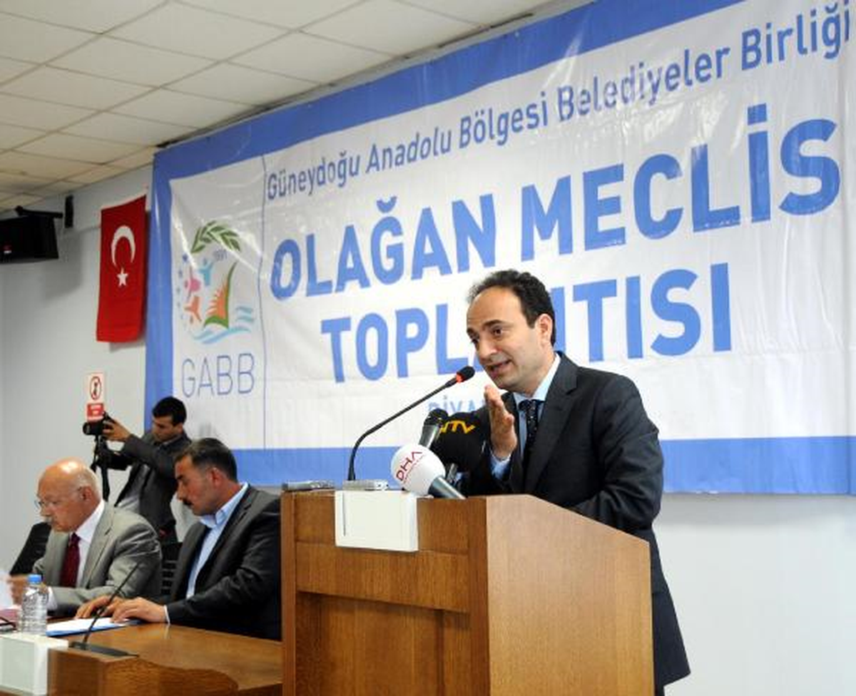 Baydemir: BDP'lilere Firavun Uygulaması Yapılıyor