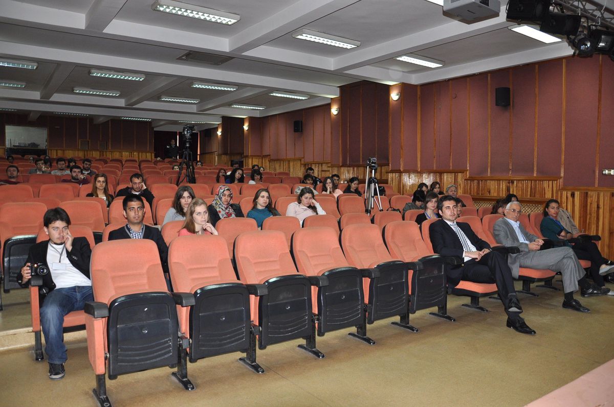 Beü'de, 'Akıllı Küreselleşme' Konulu Konferans