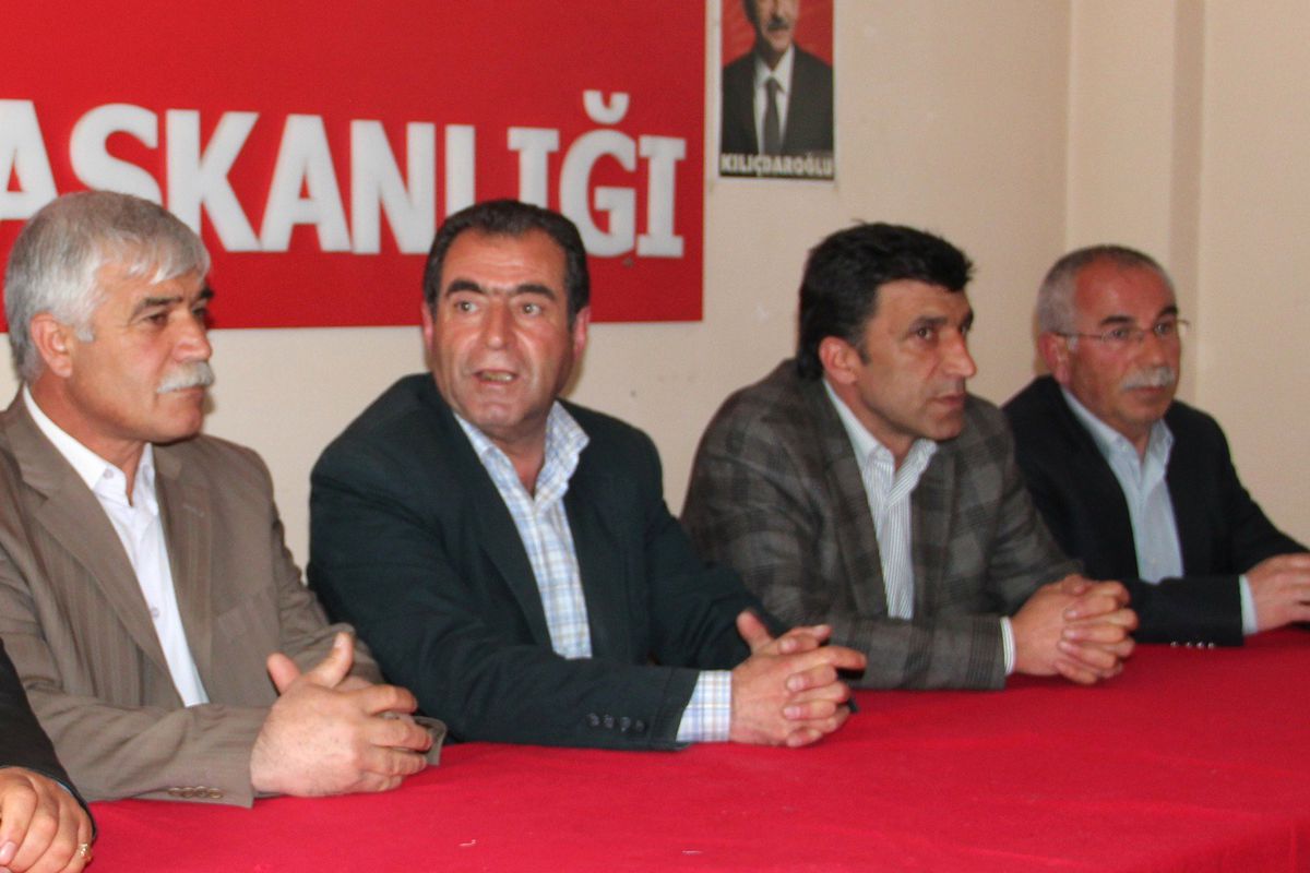 CHP\'li Delegeler Tek Adayla Seçime Gidilmesine Tepki Gösterdi