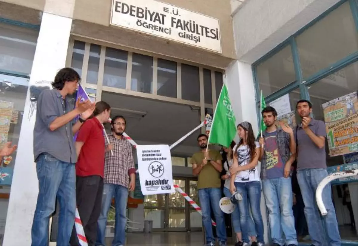 Öğrencilerden Formasyon Protestosu