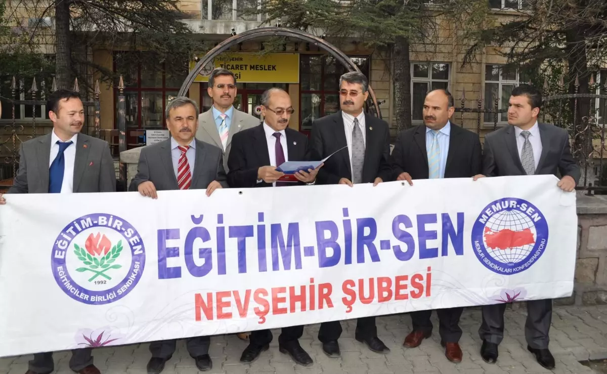 Eğitim Bir-Sen Nevşehir Şube Başkanı Mustafa Özdemir Açıklaması