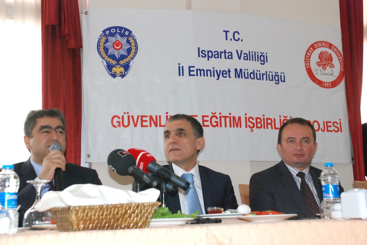 Emniyetten Bilgilendirme Toplantısı