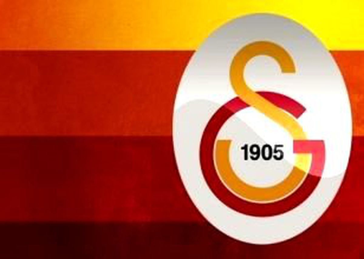 Galatasaray\'dan İstifa Çağrısı