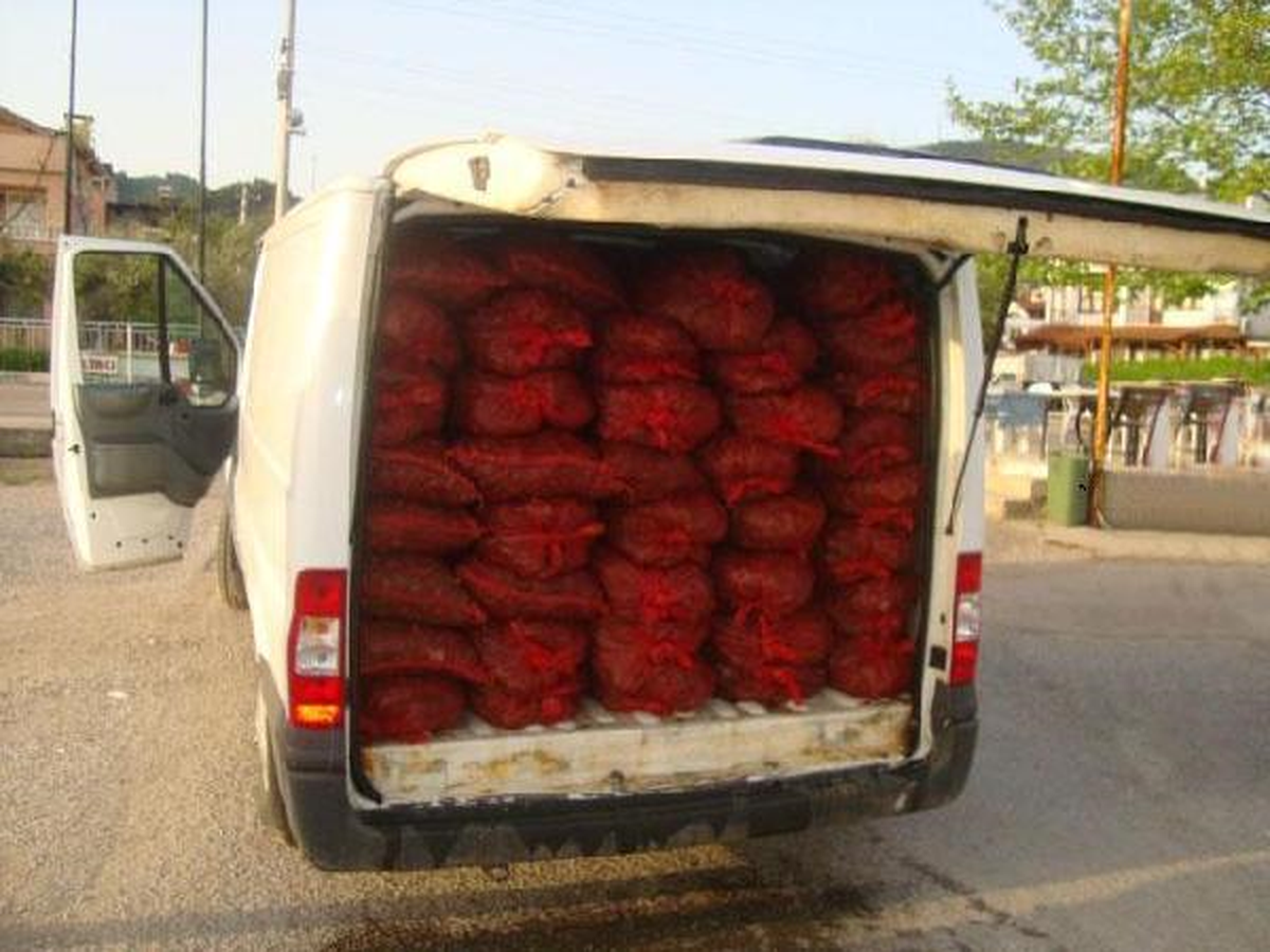 Gemlik\'te Kaçak Avlanmış 3 Ton 250 Kilogram Midye Ele Geçirildi