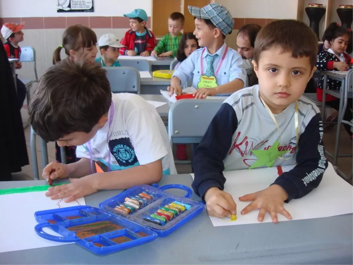 Hayallerindeki Dünyayı Resmettiler