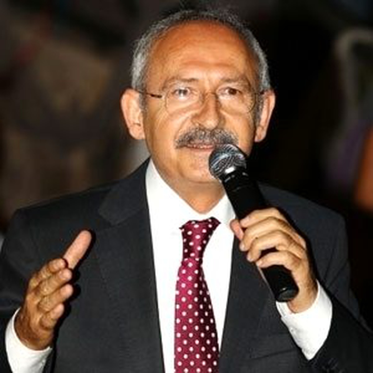Kılıçdaroğlu Beşiktaşlı Basketbol Takımlarını Kutladı
