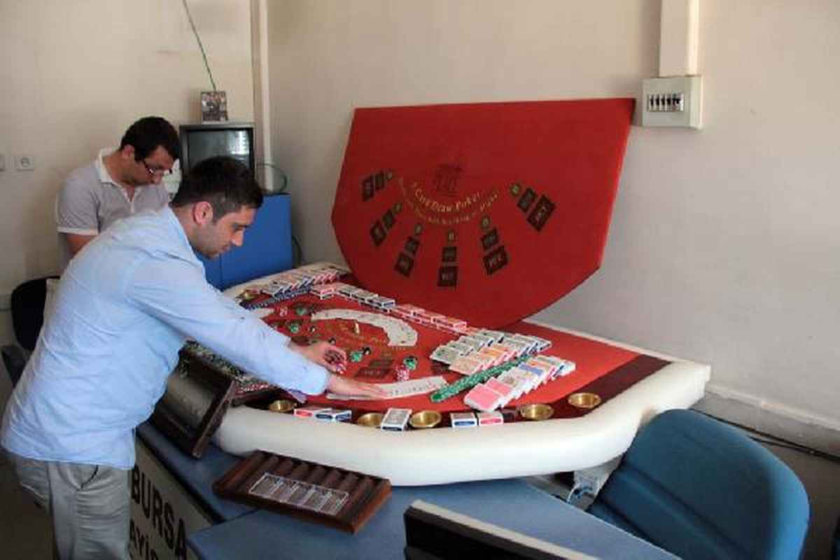 Kumarhaneye Çevrilen Apartman Dairesine Baskın